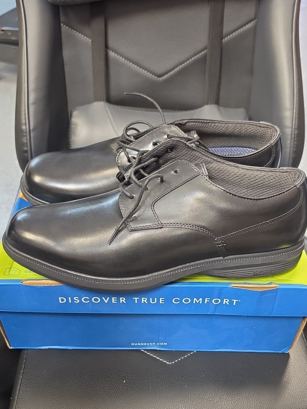 Nunn Bush Men's Black Lace-Up Derby Shoes